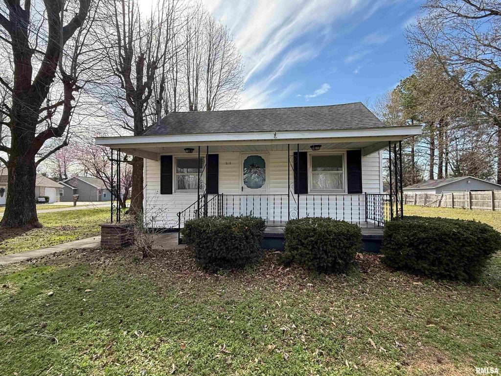 101 N 32ND Street, Herrin, IL 62948