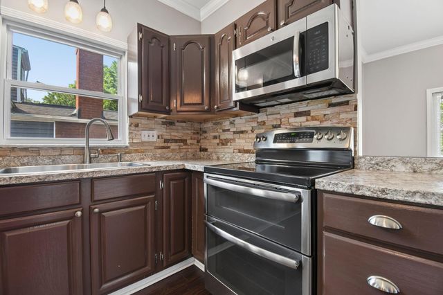 87 Maple Drive, Columbus, OH 43228
