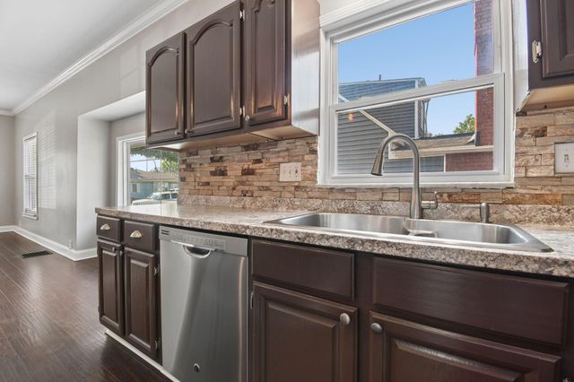 87 Maple Drive, Columbus, OH 43228