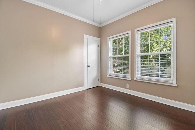 87 Maple Drive, Columbus, OH 43228