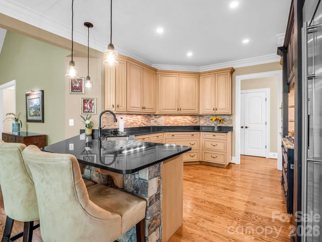 122 Founders Drive, Flat Rock, NC 28731