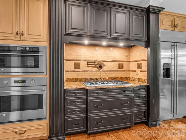 122 Founders Drive, Flat Rock, NC 28731