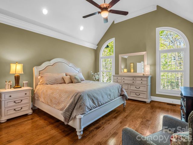 122 Founders Drive, Flat Rock, NC 28731
