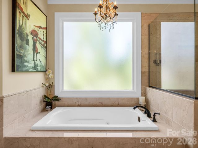 122 Founders Drive, Flat Rock, NC 28731