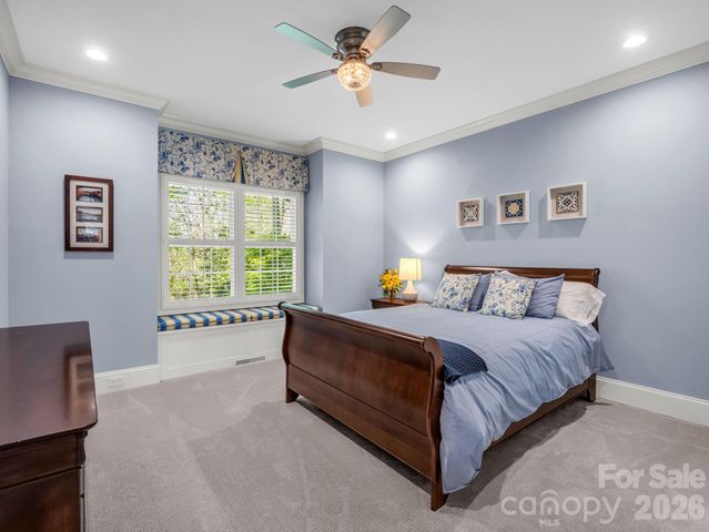 122 Founders Drive, Flat Rock, NC 28731