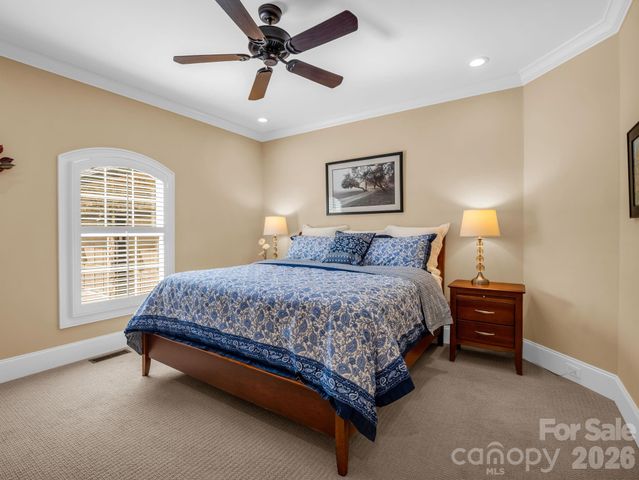 122 Founders Drive, Flat Rock, NC 28731