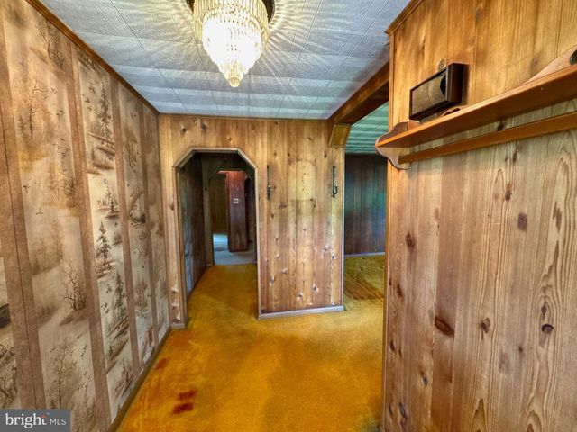 9100 YELLOW CHURCH RD, Seven Valleys, PA 17360