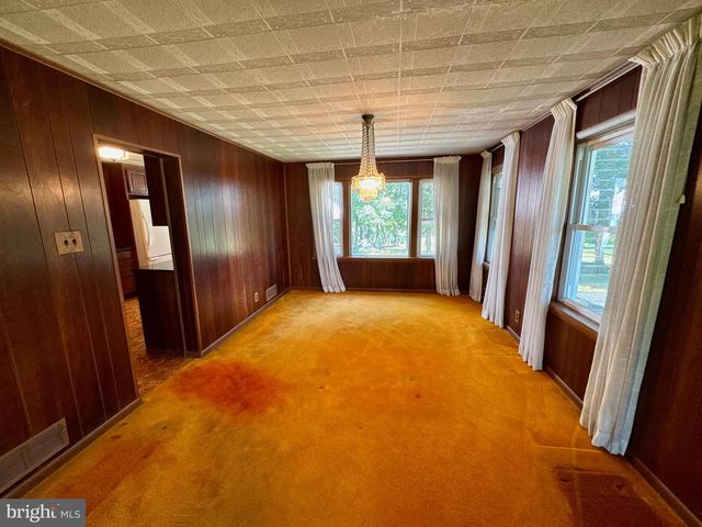 9100 YELLOW CHURCH RD, Seven Valleys, PA 17360