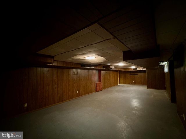 9100 YELLOW CHURCH RD, Seven Valleys, PA 17360