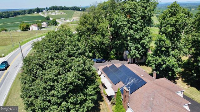 9100 YELLOW CHURCH RD, Seven Valleys, PA 17360