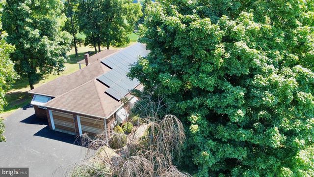 9100 YELLOW CHURCH RD, Seven Valleys, PA 17360