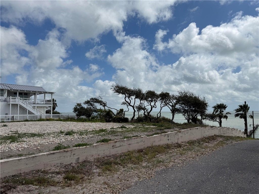 102 Bay Road, Rockport, TX 78382 — photo 4