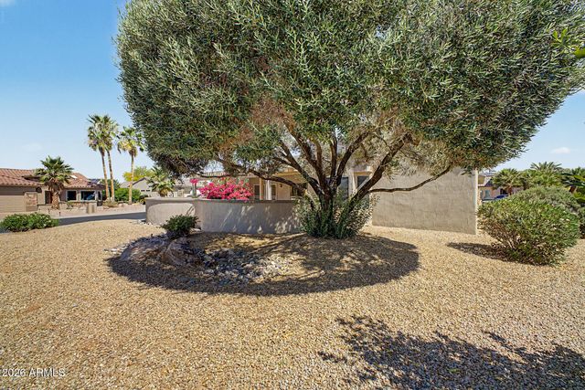 15181 W WOODRIDGE Drive, Surprise, AZ 85374