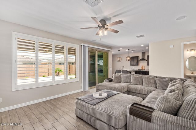 9764 E RADIOACTIVE Drive, Mesa, AZ 85212