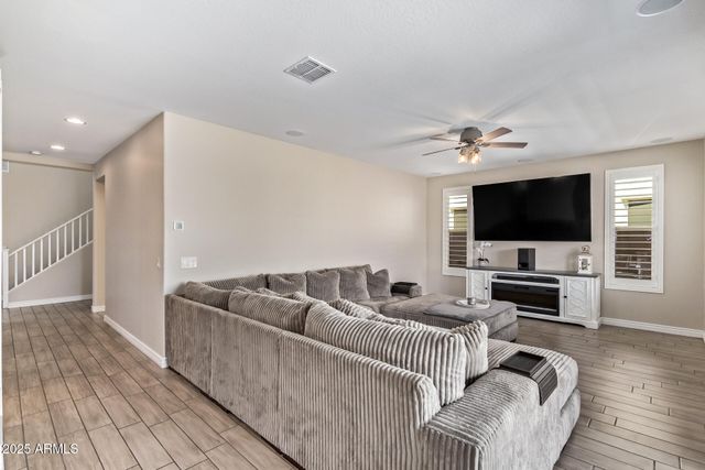 9764 E RADIOACTIVE Drive, Mesa, AZ 85212