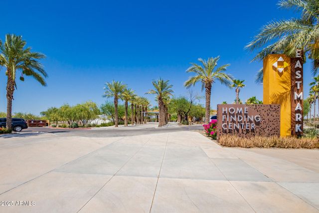 9764 E RADIOACTIVE Drive, Mesa, AZ 85212