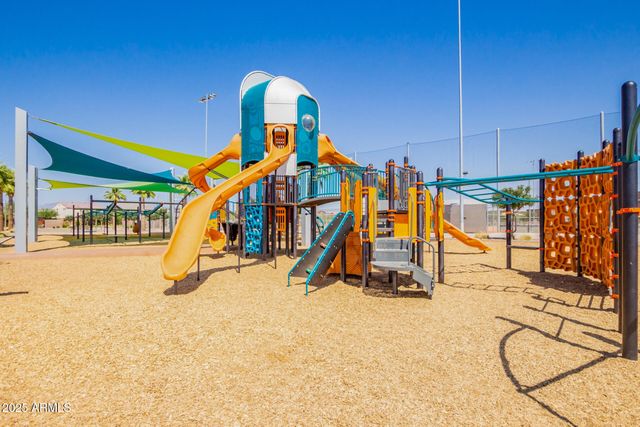 9764 E RADIOACTIVE Drive, Mesa, AZ 85212