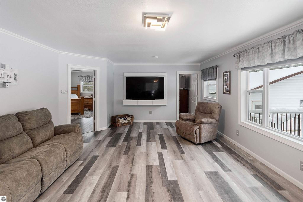 Image 15 of property listing at 6622 Walton Road, Kingsley, MI 49649