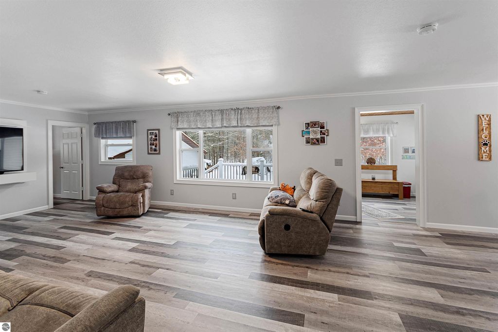 Image 17 of property listing at 6622 Walton Road, Kingsley, MI 49649