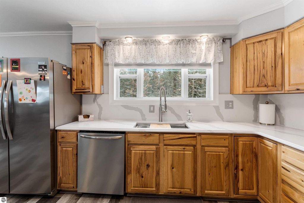 Image 22 of property listing at 6622 Walton Road, Kingsley, MI 49649