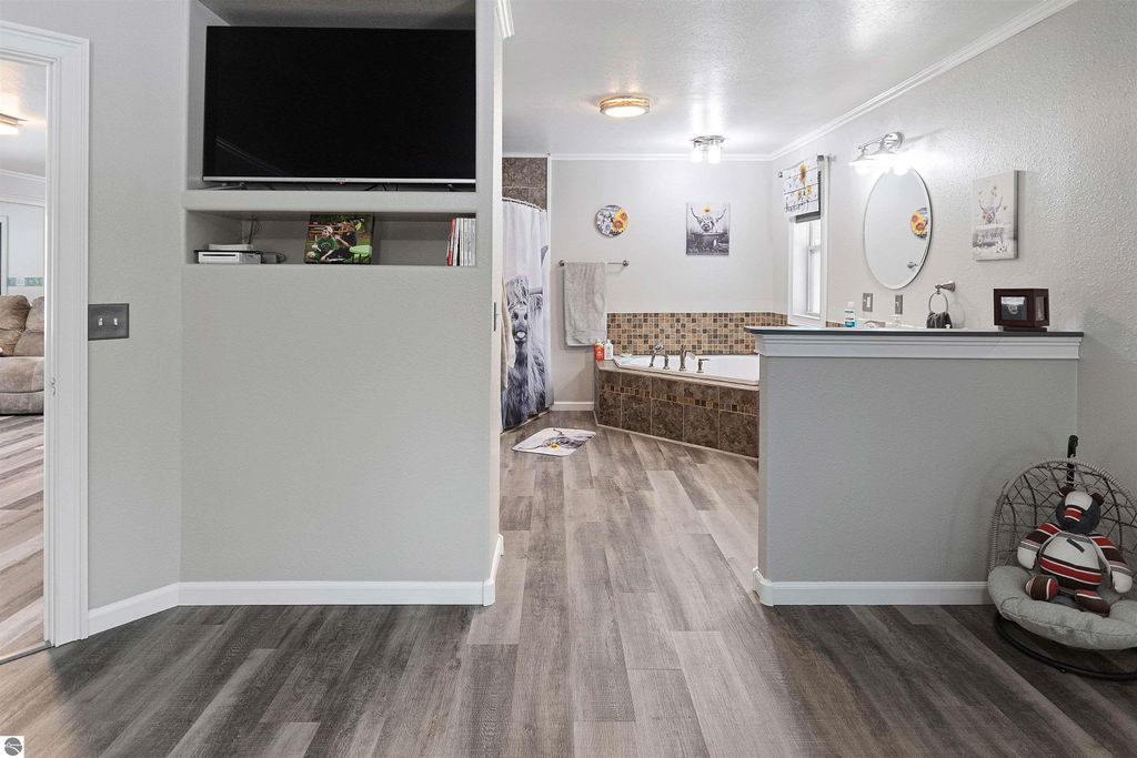 Image 32 of property listing at 6622 Walton Road, Kingsley, MI 49649