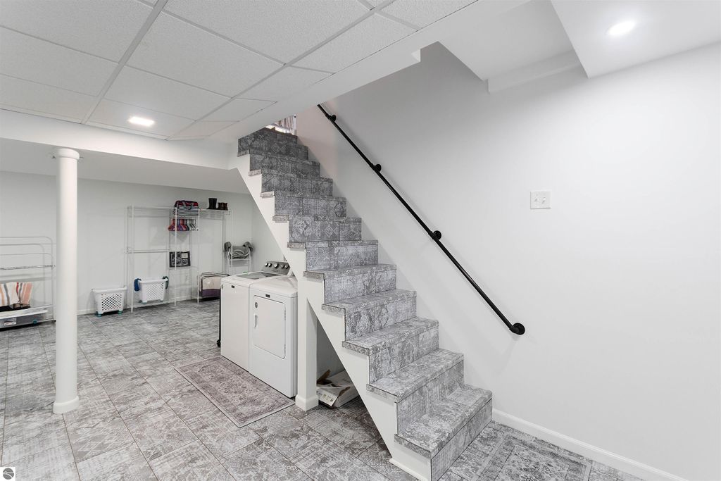 Image 40 of property listing at 6622 Walton Road, Kingsley, MI 49649