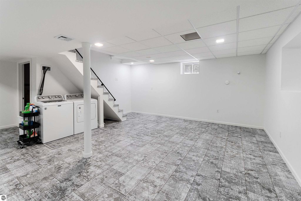 Image 41 of property listing at 6622 Walton Road, Kingsley, MI 49649