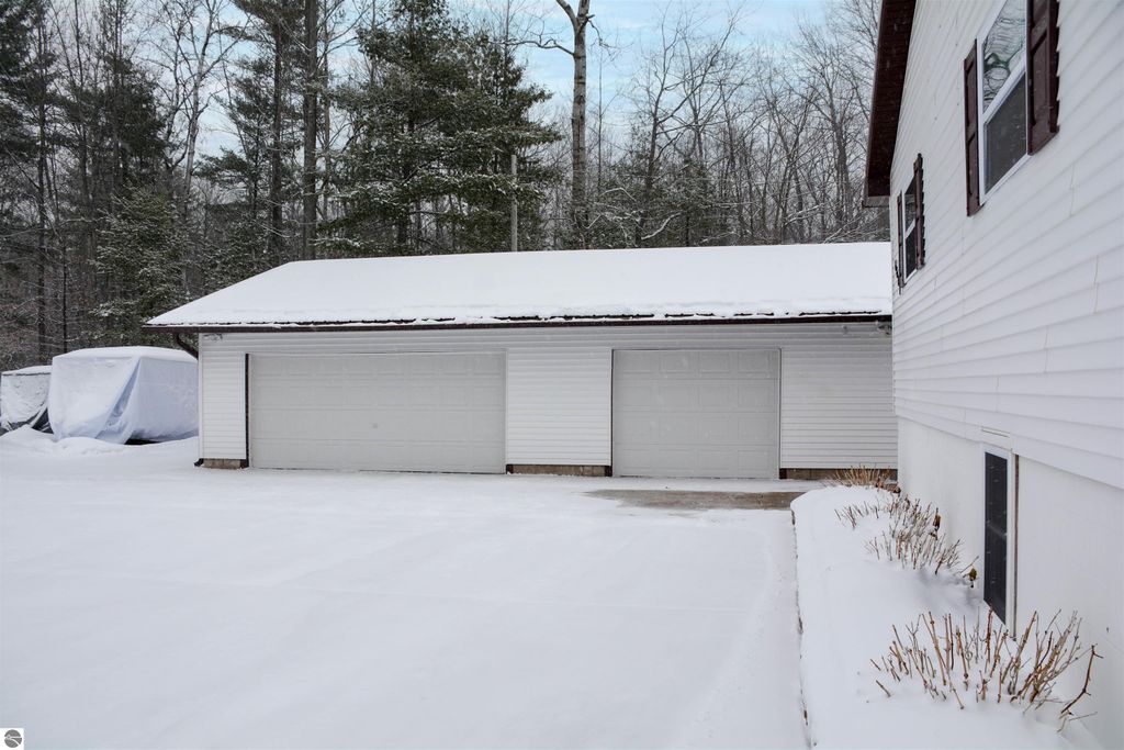 Image 57 of property listing at 6622 Walton Road, Kingsley, MI 49649