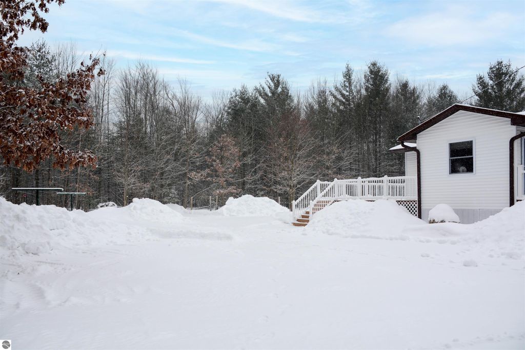 Image 59 of property listing at 6622 Walton Road, Kingsley, MI 49649