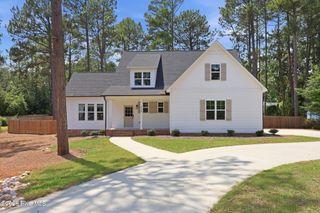 1750 E Indiana Avenue, Southern Pines, NC 28387