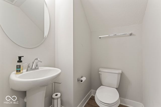 672 Lagerfield Drive, Carmel, IN 46032