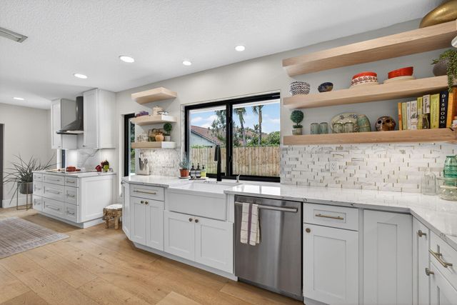 12897 La Rochelle Circle, Palm Beach Gardens, FL 33410