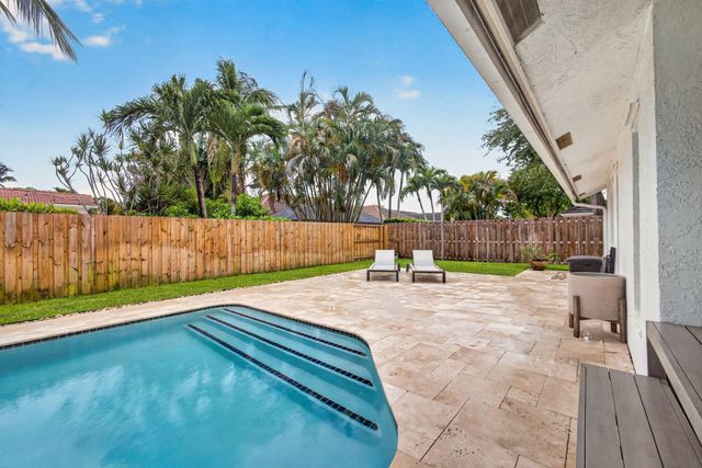12897 La Rochelle Circle, Palm Beach Gardens, FL 33410