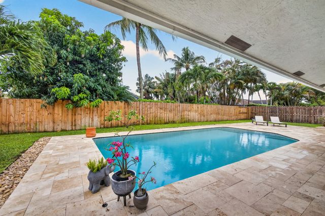 12897 La Rochelle Circle, Palm Beach Gardens, FL 33410