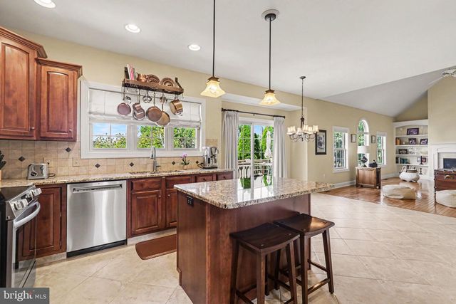 4 MAYFIELD CT, Carlisle, PA 17013