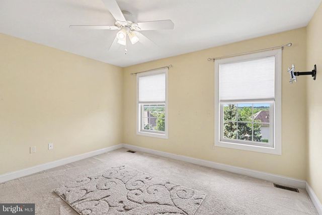4 MAYFIELD CT, Carlisle, PA 17013