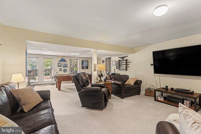 4 MAYFIELD CT, Carlisle, PA 17013