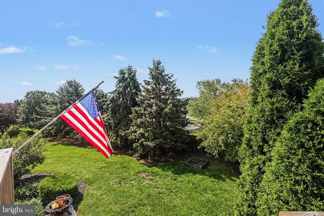 4 MAYFIELD CT, Carlisle, PA 17013