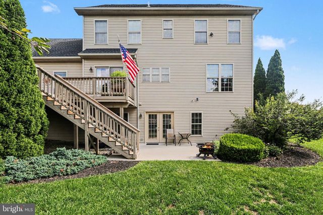 4 MAYFIELD CT, Carlisle, PA 17013