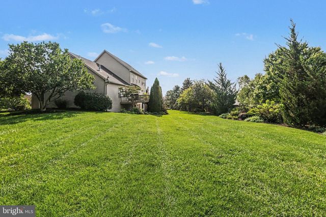 4 MAYFIELD CT, Carlisle, PA 17013