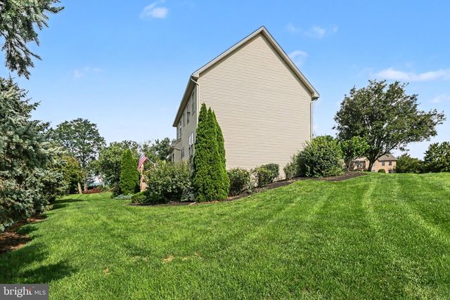 4 MAYFIELD CT, Carlisle, PA 17013