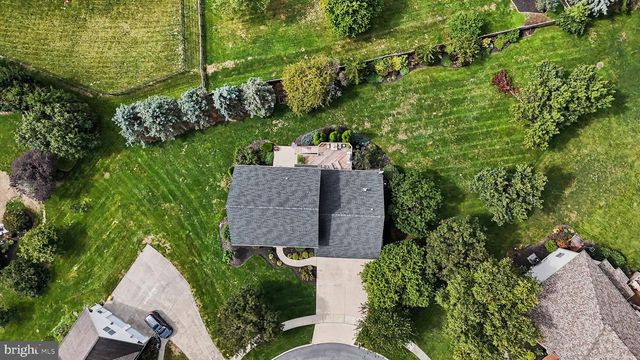 4 MAYFIELD CT, Carlisle, PA 17013