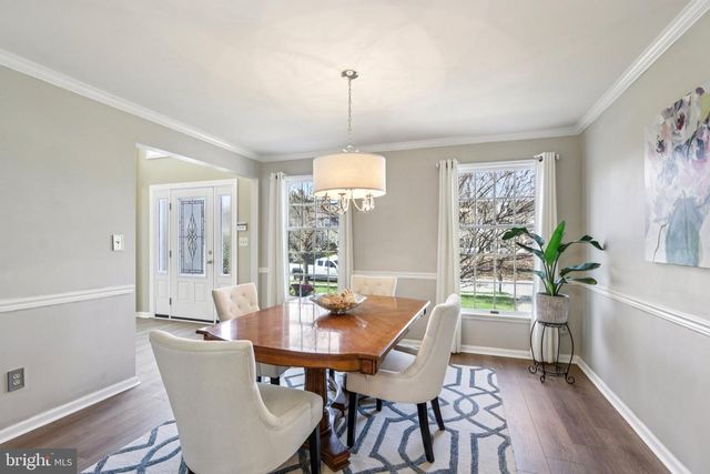 15 HILLTOP DR, Mount Laurel, NJ 08054