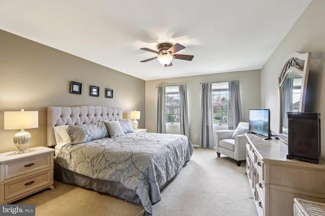 15 HILLTOP DR, Mount Laurel, NJ 08054