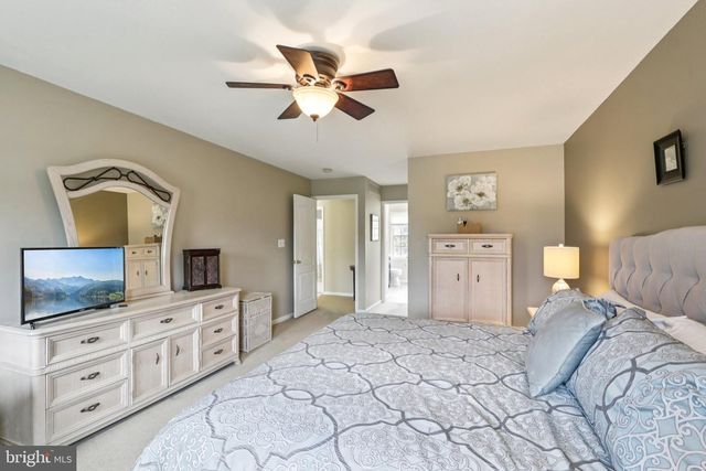 15 HILLTOP DR, Mount Laurel, NJ 08054