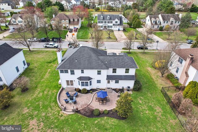 15 HILLTOP DR, Mount Laurel, NJ 08054