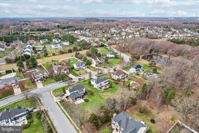 15 HILLTOP DR, Mount Laurel, NJ 08054