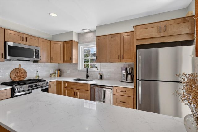 2340 College Avenue Se, City Of Grand Rapids, MI 49507