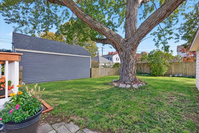 2340 College Avenue Se, City Of Grand Rapids, MI 49507