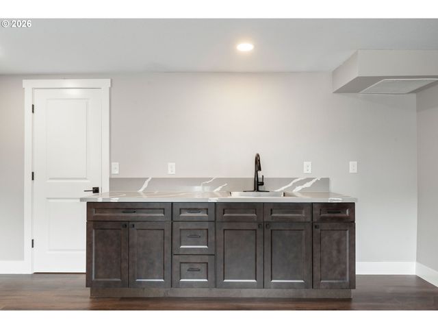 4114 Nw LAVINA St, Vancouver, WA 98660